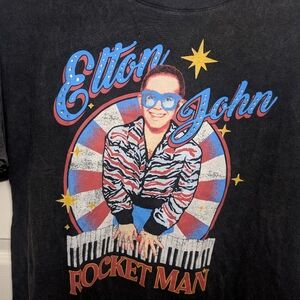 Elton John Rocket Man Graphic T Shirt Black L Cotton Concert NWT